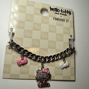 HELLO KITTY charm bracelet x forever 21